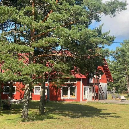 Pihla Inspiratsioonitalu Βίλα